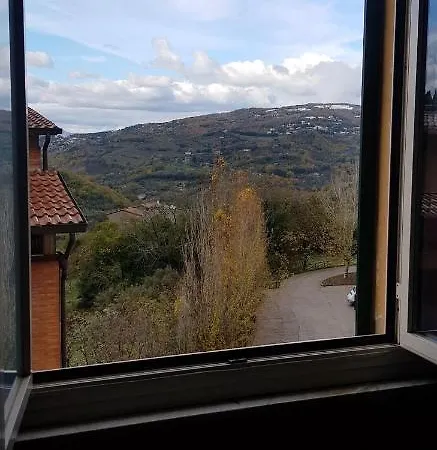 A Dieci Minuti Dal Centro - Accogliente Spazioso Séjour chez l'habitant