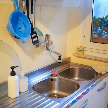 A Dieci Minuti Dal Centro - Accogliente Spazioso Alloggio in famiglia *