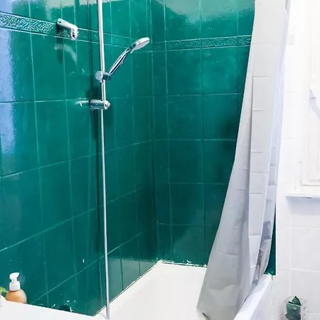 A Dieci Minuti Dal Centro - Accogliente Spazioso Homestay szállás Perugia